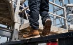 Men's Cincinnati 8 Waterproof 90° Heel Boot (Carbon Toe) | Belgian/Sandshell