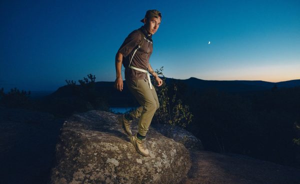 Men's Targhee Apex Waterproof Hiking Shoe  |  Star White/Lily Pad