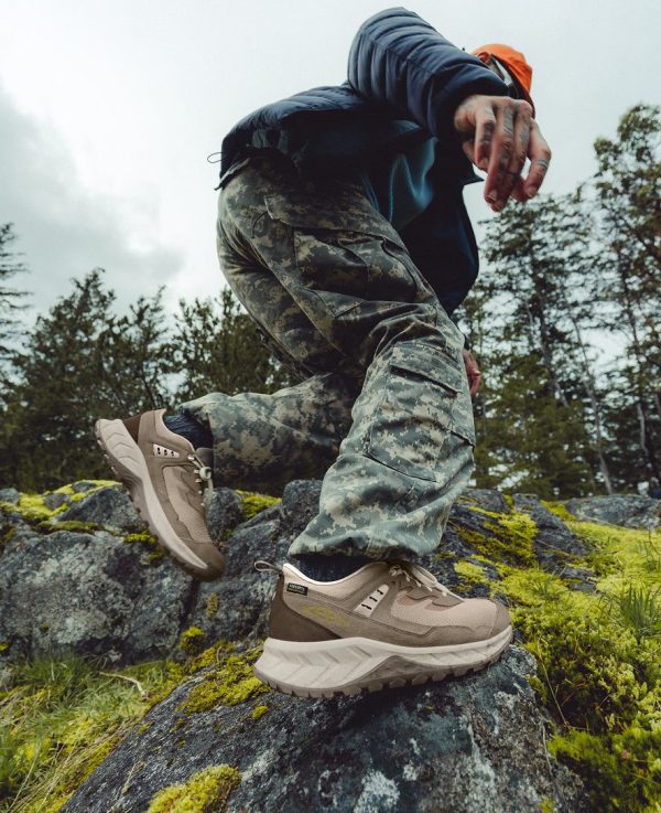 Men's Hightrail Vented Hiking Shoe  |  Brindle/Cream Gold