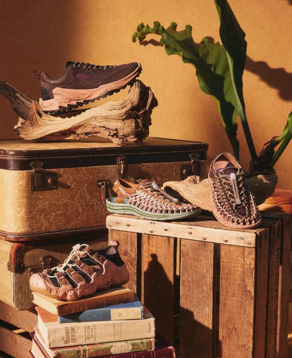 Women's Jasper Zionic Sneaker  |  Terrain Java