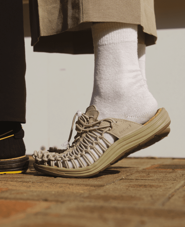 All Gender UNEEK II Convertible | Magnet/Dark Olive