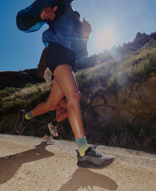 Women's Roam Trail Running Shoe  |  Pansy/Rose Violet